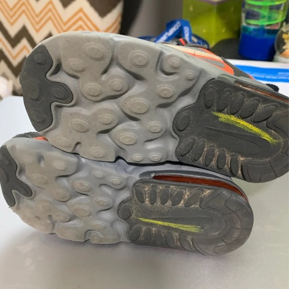 Nike 270 - Picture 6 of 7